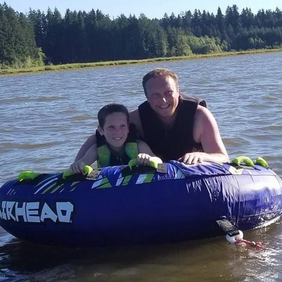 Meet your Posher, Erik - Picture 1 of 1